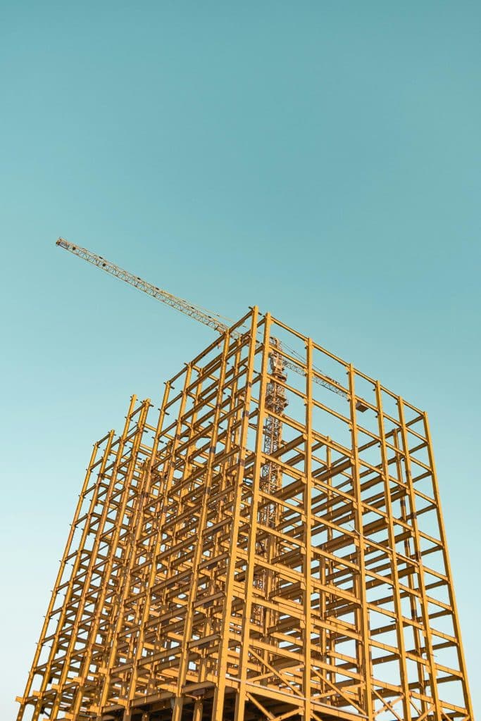 Construction planning software interface showing timeline and resource distribution