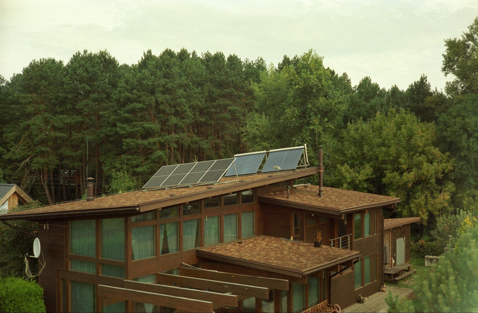 Eco-friendly Home With Solar Panels